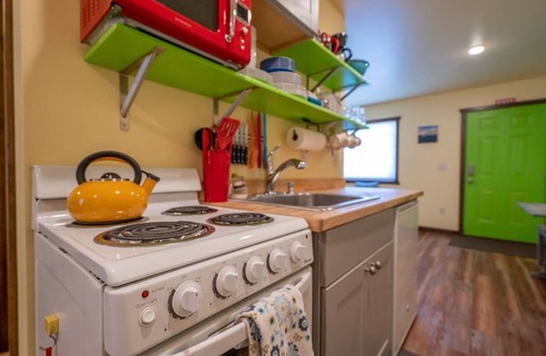 Emigrant Cabin | Emigrant Cabins #6 - Boutique Accommodations
