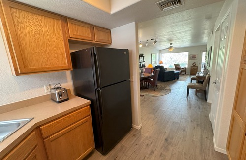 Tucson Condo | Enchanting 2 Bedroom First Floor with Picture Perfect Mountain View Windows!