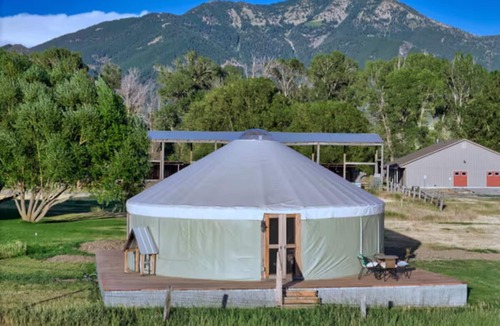 Swan Valley Apartment | Enchanting yurt in secluded mountain view setting