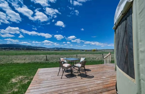 Swan Valley Apartment | Enchanting yurt in secluded mountain view setting