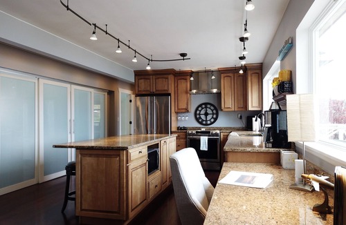 West Hills House | End of The Point - Main Housen - - BOOK NOW FOR THE 2026 WORLD CUP - -