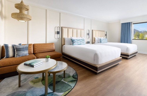 Calabasas Hotel | Enjoy a Hassle-Free and Comfortable Stay! 2 Comfortable Units, Outdoor Pool