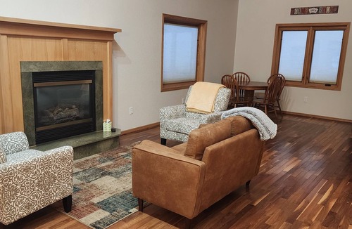 Seeley Lake House | Enjoy a relaxing vacation nestled near the mountains in Seeley Lake.