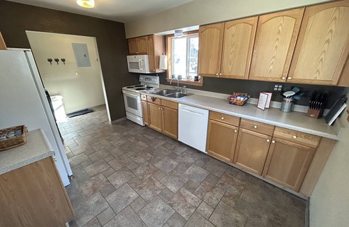 Dayton House | Enjoy a stay at the private, newly-remodeled Cowboy Cottage in Dayton, Wyoming.