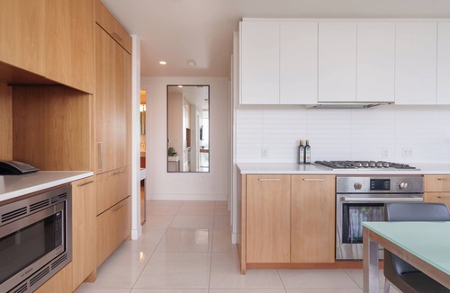 Downtown Los Angeles Apartment | Enjoy city views with either king/king or king/queen beds and two bathrooms.