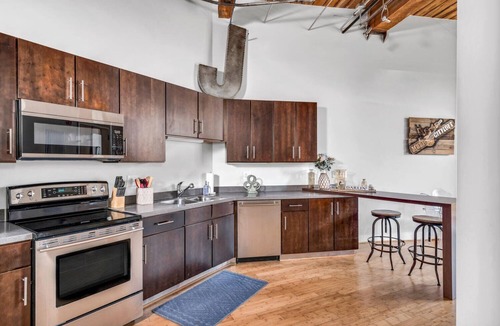 Downtown Nashville Condo | Enjoy extra savings | no rental car needed! Walk to Broadway! The June Loft by Music City Loft.