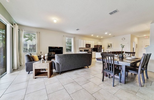 Loughman House | Enjoy STUNNING SUNSETS & VISTA VIEWS from PRISTINE townhome in LUXE community!