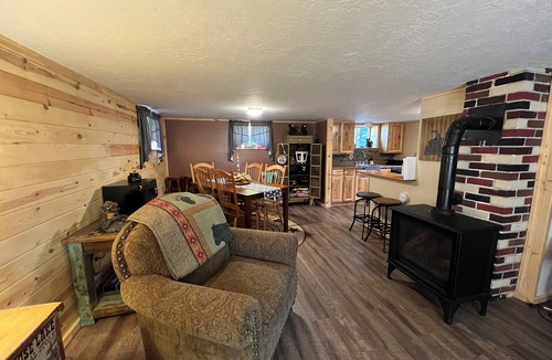 Inkom House | Enjoy your stay at the Cabin Creek Inn