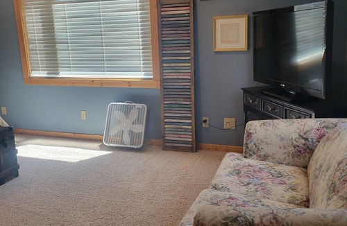 Daniel House | Enjoyable, very private, 2-bedroom house with WiFi in charming Daniel.