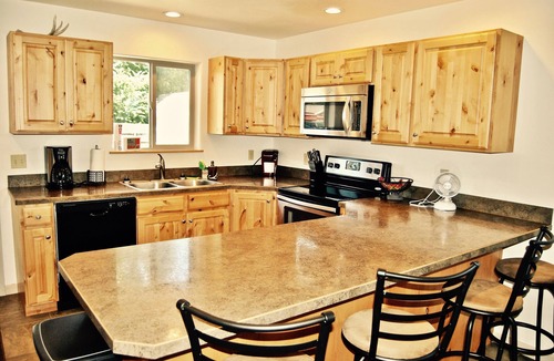Ennis House | Ennis, MT: Madison River, Fishing, Yellowstone National Park, & Hunting