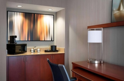 Torrance Hotel | Ensuring a Very Comfortable & Memorable Stay! Near Hermosa Beach Pier