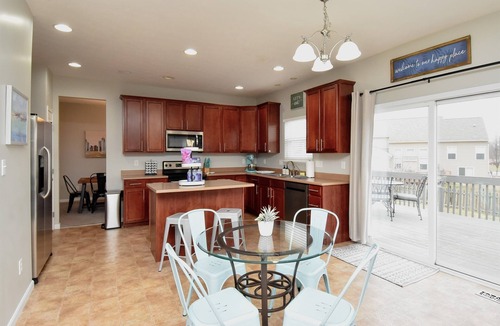Dayton House | Entertainer Dream-Game Room, WPAFB, Downtown