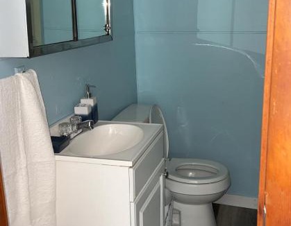 Niles Apartment | Entire 1 bedroom apartment in Niles Michigan Close to everything