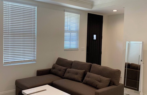 Mid Central Condo | Entire 3Bds 3Ba Condo with private parking in Prime Pasadena