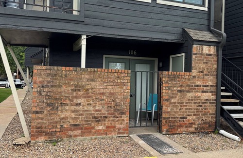 Oklahoma City Condo | Entire condo. Cozy 1BD/1BA in a gated complex in NW OKC by Kilpatrick Trnpk.