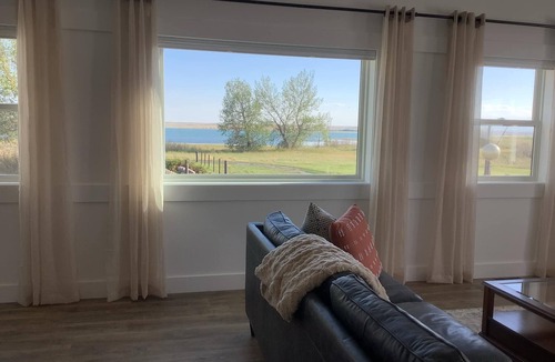 Valier House | Entire home in Valier, Montana