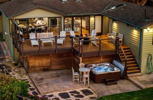 Montara House | Entire Private Coastal Retreat - Spectacular Ocean Views wHot Tub