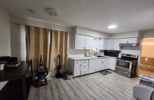 Calverton House | Entire property, 8bedrooms, 11 beds, Free Parking