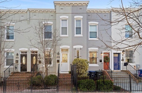 Truxton Circle House | Entire Rowhome in Northwest Washington (Dedicated Parking Spot Available)