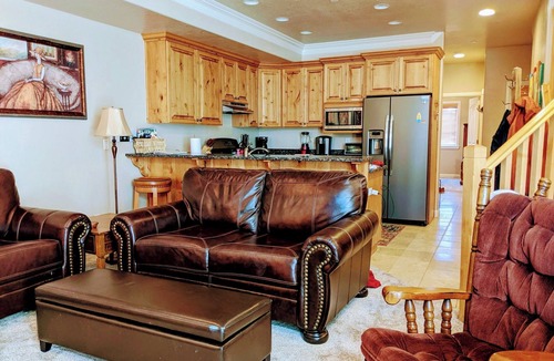 Ogden Condo | Escape.Explore.Enjoy