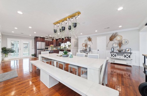 Dickinson House | Escape Summer w/Backyard, BBQ, Fishing & Crabbing