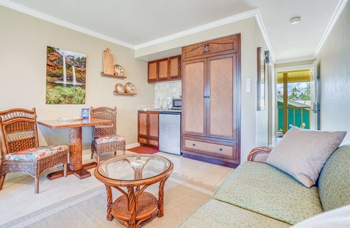 Wailua Apartment | Escape to Kauai | Top Floor Oceanview Studio | Sleeps 2