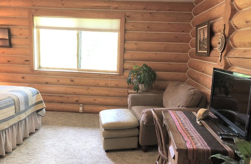 Bozeman Cabin | Escape to paradise. A 30 minute scenic drive from downtown Bozeman. n
