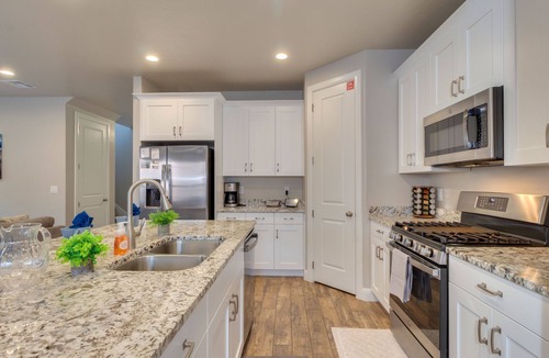 Washington House | Escondido 2275 | Sleeps 20, Ping Pong Table, BBQ - near Sand Hollow, and Quail Creek