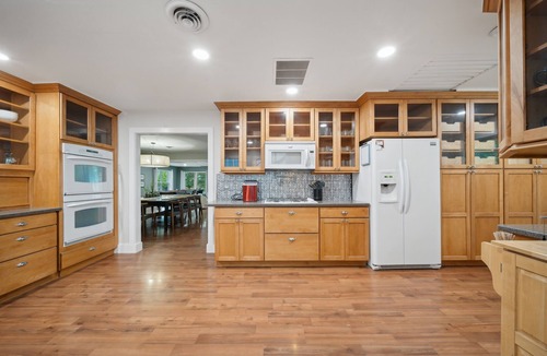 Afton House | Events welcome! Two homes for Large Groups!