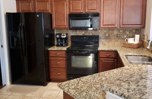 Provincetowne House | Excellent South Charlotte Location! Ballantyne Corporate Rental 28277