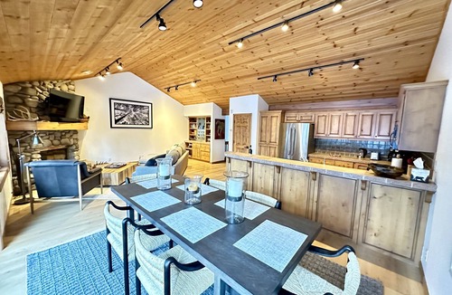 Teton Pines House | Exclusive Teton Pines Home off Teton Village Rd. 5 min from Teton Village Skiing