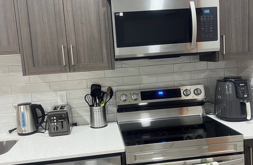 Southwest Calgary House | Executive 2 BR