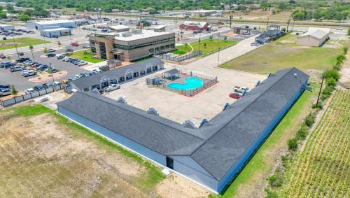 Hondo Hotel | Executive Inn Hondo
