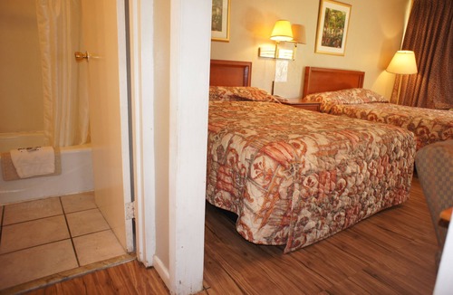 Orange Hotel | Executive Inn & Suites