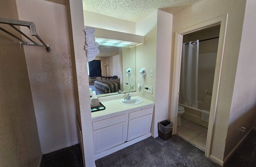 Comfort Hotel | Executive Inn
