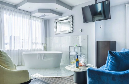 Coquitlam Hotel | Executive Plaza Hotel Metro Vancouver