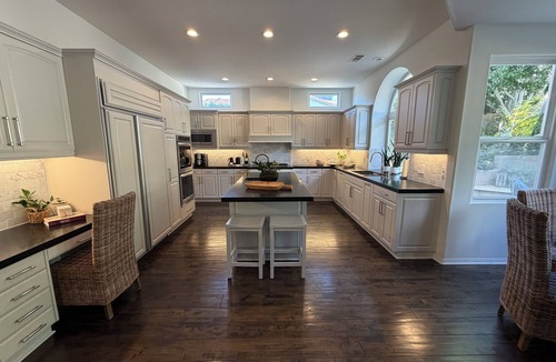 East Manhattan Beach House | Executive retreat 5br home, beautiful, private spa pool/jacuzzi, quiet