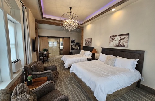 Miles City Hotel | Executive studio Suite Downtown