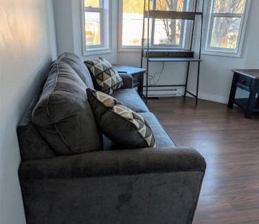 Alert Bay Apartment | Executive Suite 2 Bedroom Serviced Apartment