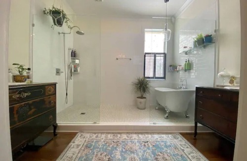 Greenville House | Experience a New 3 Bedroom Farm House