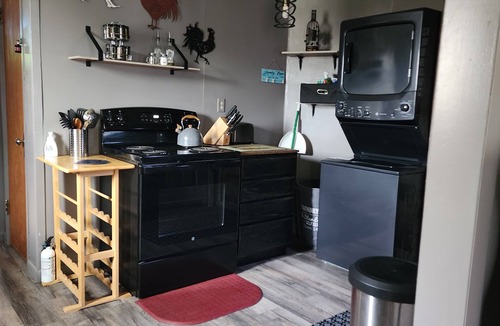 Augusta House | Experience Augusta charm in our spacious 3-bedroom retreat