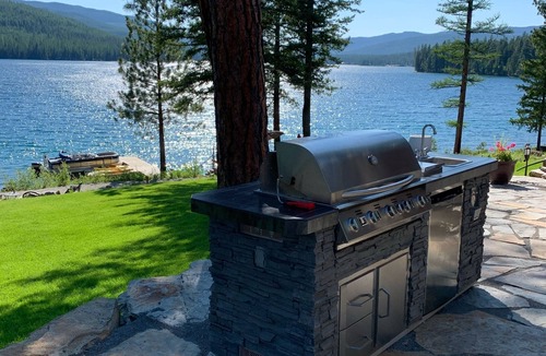 Marion House | Experience Montana charm in our spacious 4-bedroom waterfront retreat