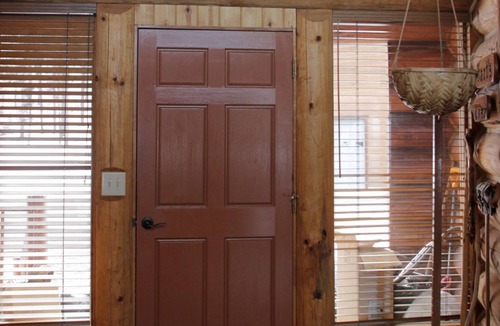 Polebridge House | Experience nature's call deep in your heart's core!