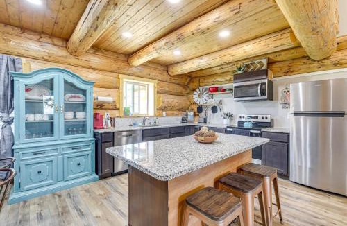 Gusher House | Explore Uintah Basin Rustic Cliff Cabin with Loft