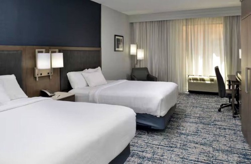 Downtown Wilmington Hotel | Explore Wilmington - Modern Stay Near Riverfront Paths and Historic Landmarks