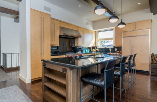 Ketchum House | Explore Winter in Sun Valley! Sleek Luxury Townhome with Mountain Views Located in Ketchum
