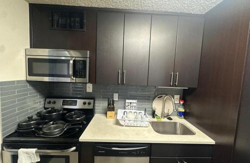 Rittenhouse Row Apartment | express housing