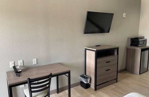 Houston Hotel | Express Inn - Richey