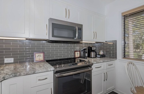 Arcadian Shores Villa | Exquisite 3 Bd Rm Villa-19E WHP-Full Access