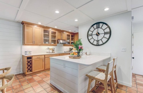 Fernandina Beach Condo | Exquisite Lagoon Villa Only 8-Minute Walk To Beach!